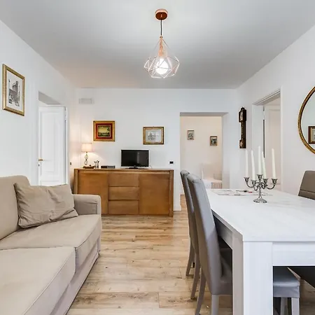 Apartment Living Repubblica Rome