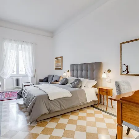 Living Repubblica Apartment Rome