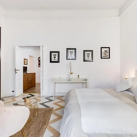 Living Repubblica روما